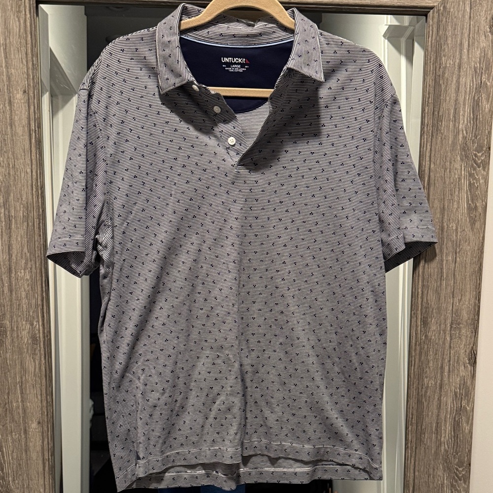 UNTUCKit Men's Blue Patterned Polo Shirt